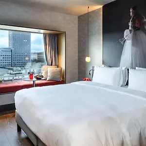 Radisson Red Hotel, Wien