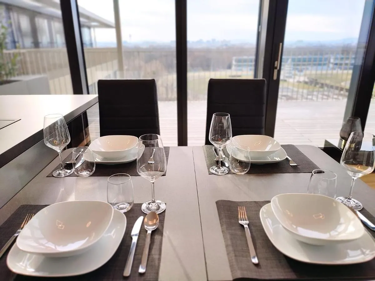 Panorama Apartment Vienna - Free Parking, Sauna & Fitness Österreich